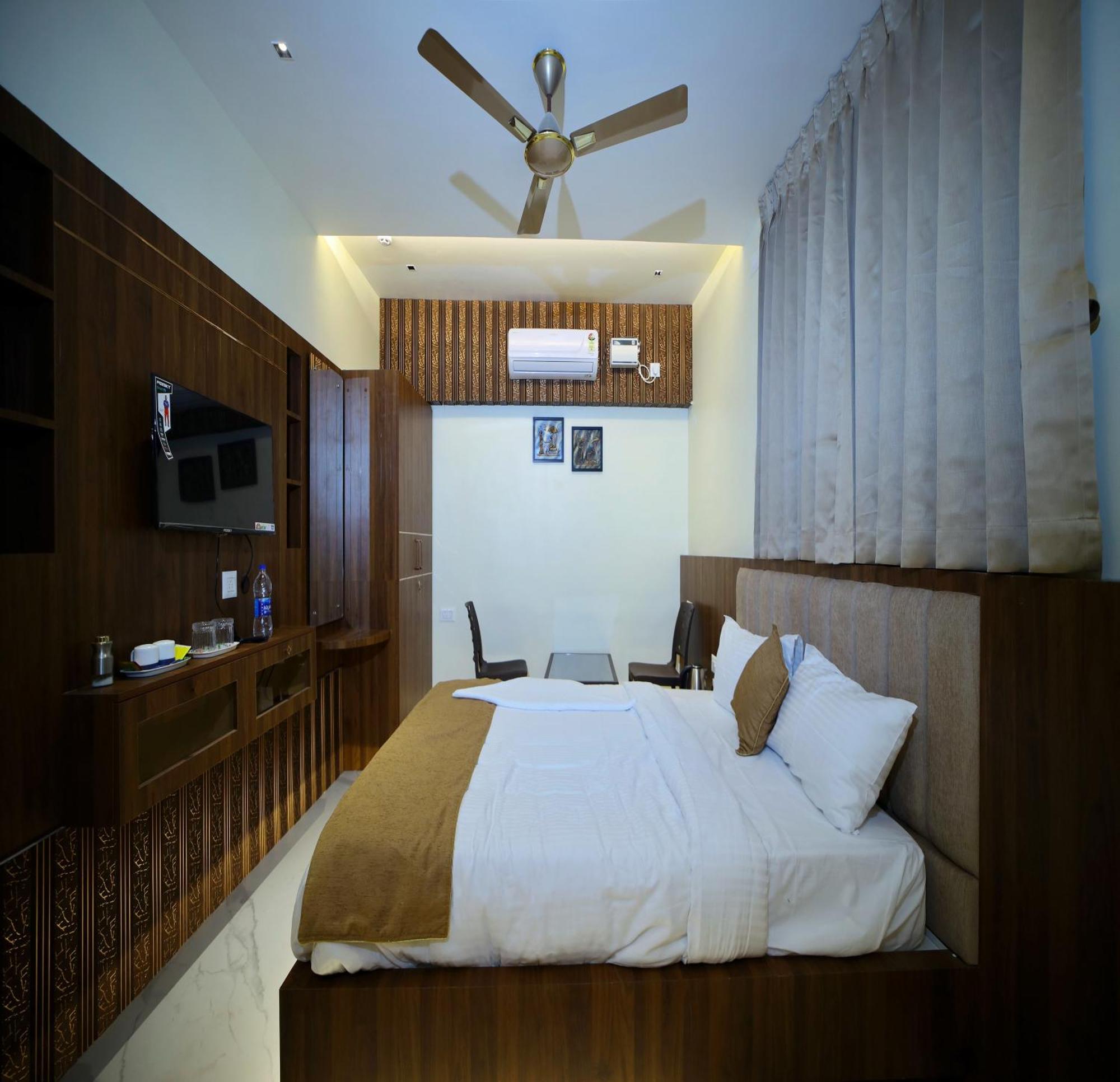 Suthanthira Stay Inn Dindigul Εξωτερικό φωτογραφία