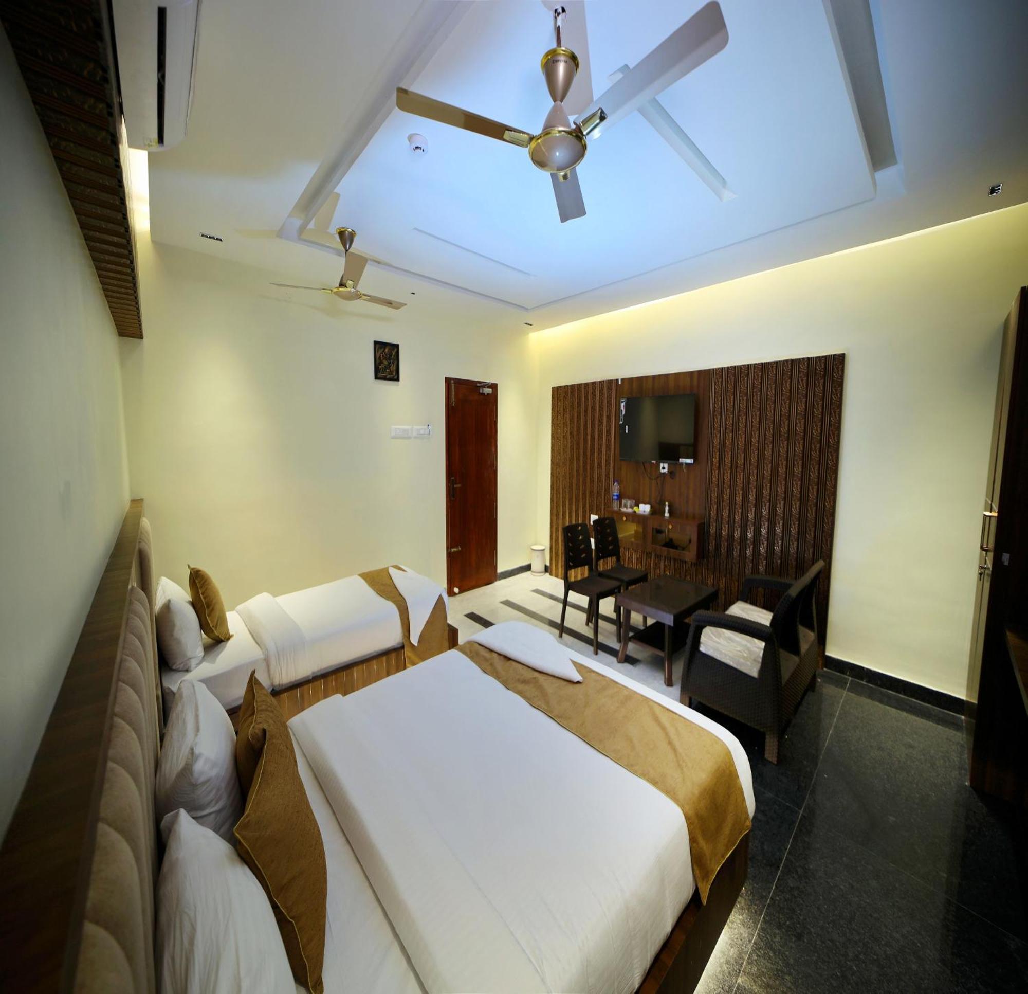 Suthanthira Stay Inn Dindigul Εξωτερικό φωτογραφία